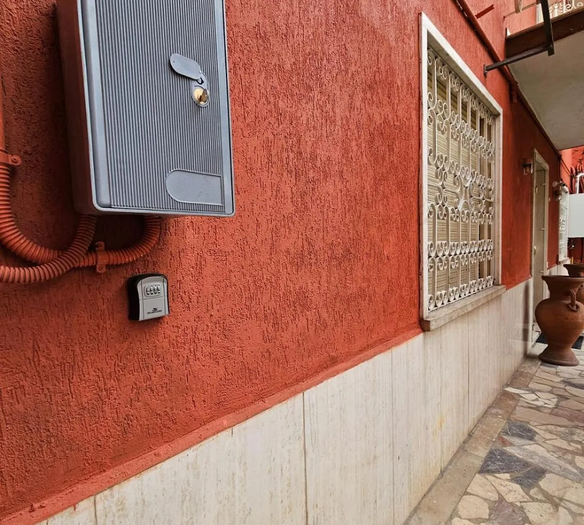 Casa A Verona - Giardino E 3 Posti Auto In Cortile