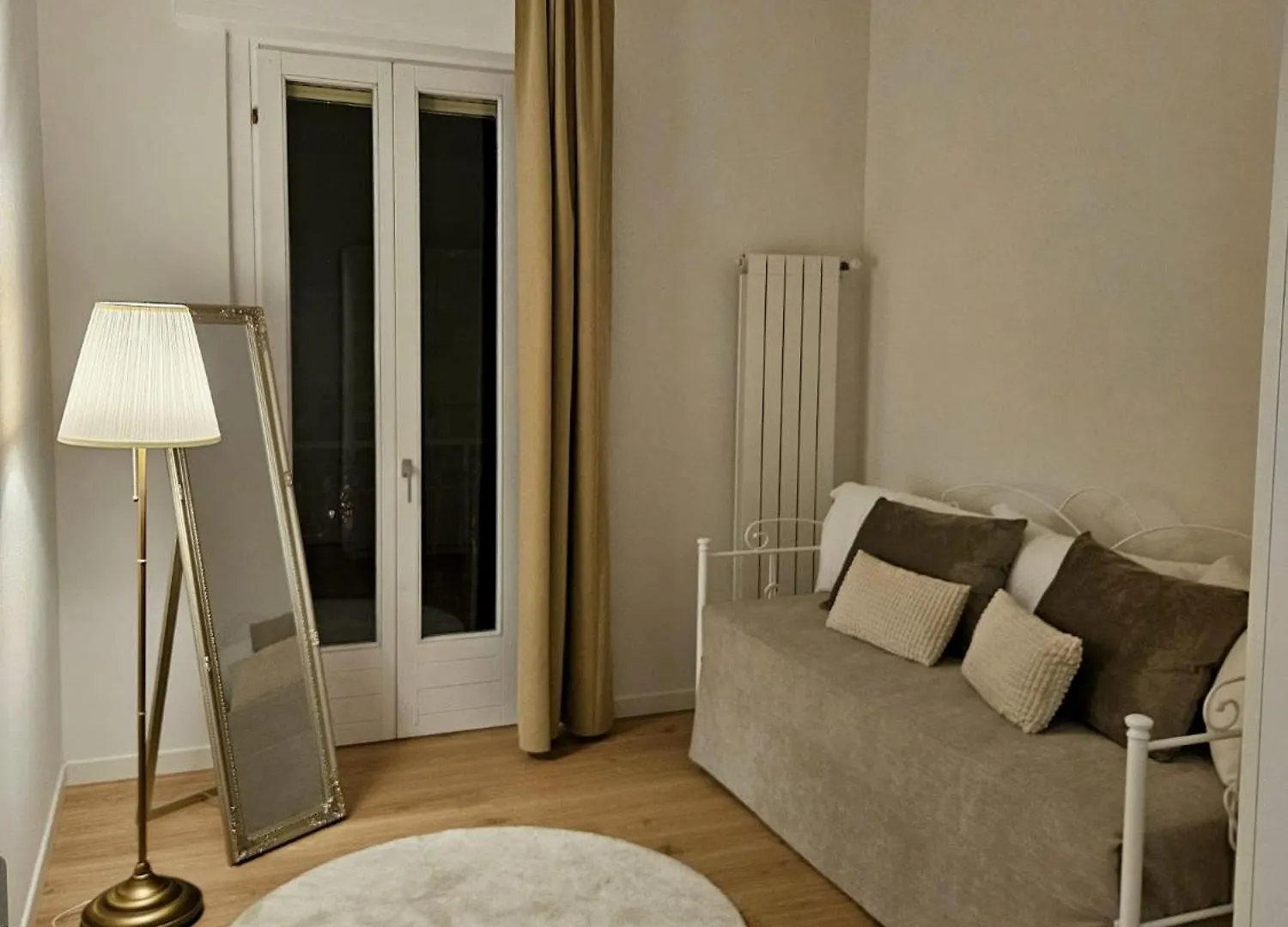 Casa A Verona - Giardino E 3 Posti Auto In Cortile Apartment